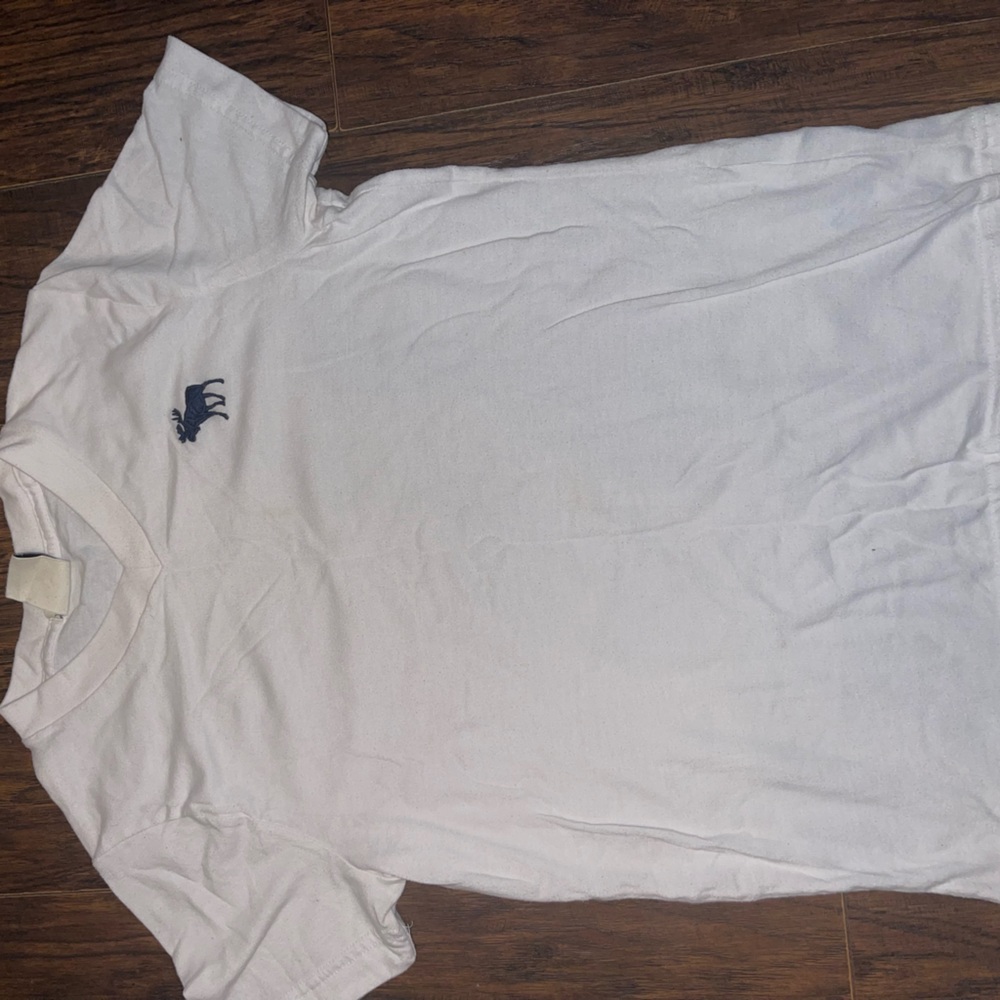Kids Abercrombie shirt size M